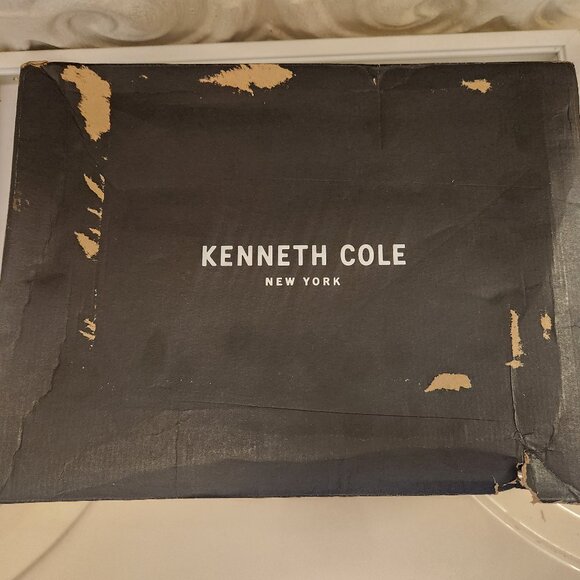 Kenneth Cole NY "Brooke" Cross Strap Heeled Sandals. Purple. NIB. Size 6 - Picture 13 of 14